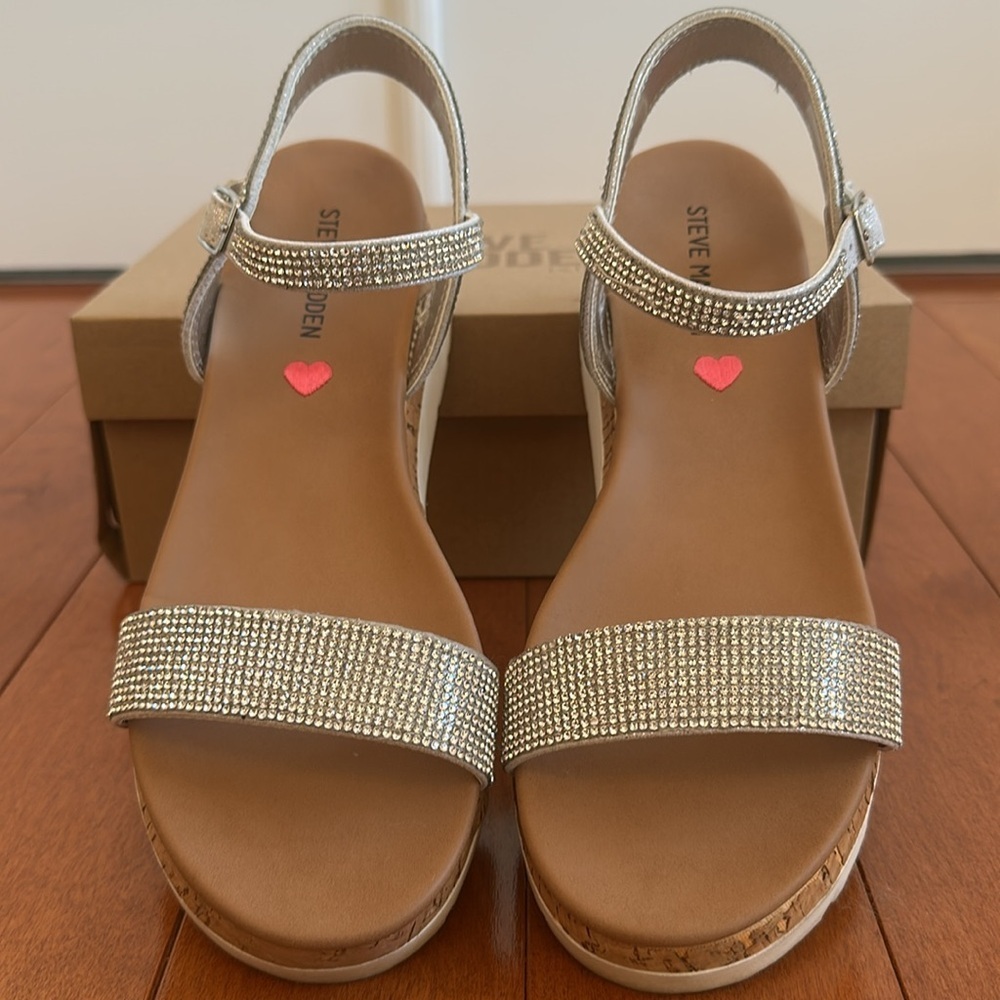 Steve Madden silver Rhinestone Wedge Kids Shoes size 4 - Picture 3 of 11
